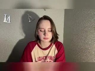 LatrinaBouffard  live sex cam