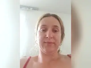 SeniaRuiz  live sex cam