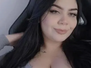 Bunely  live sex cam