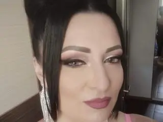 FlaviaJones  live sex cam