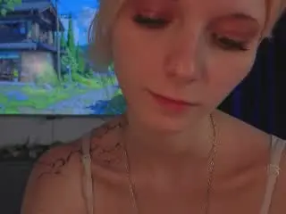 DierdreLorenzano  live sex cam