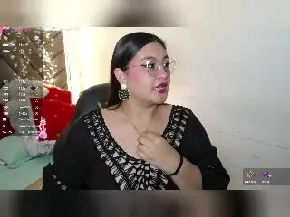 HelueJamil  live sex cam