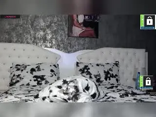 PinkNicolle69  live sex cam