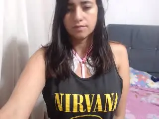 AnnieSquirt69  live sex cam
