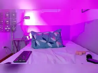 HazelLatina  live sex cam