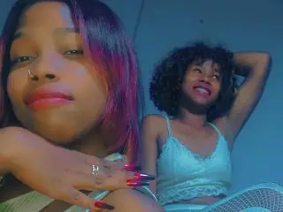 TwoHotXoxo  live sex cam