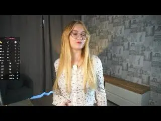 CarmelDelay  live sex cam