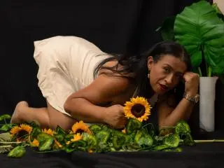 SoffieMature  live sex cam