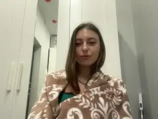 ErinMarrujo  live sex cam