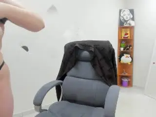 DiLaria  live sex cam