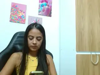 TamaraPeach  live sex cam