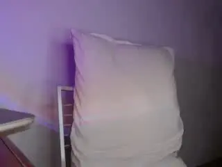 ClaireCream  live sex cam