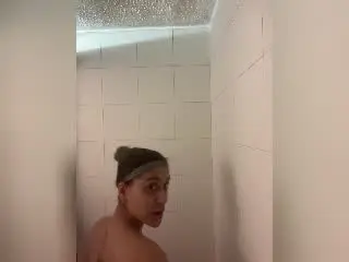 ThaliaAres  live sex cam