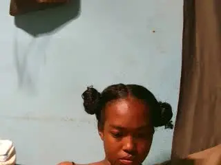 Kimi69s  live sex cam