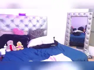 TarahDustin  live sex cam