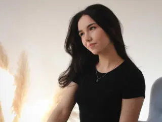 TriciaBarnes  live sex cam