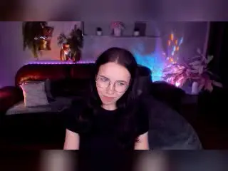 TriciaBarnes  live sex cam