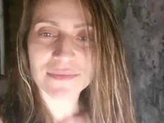 AliaAnita  live sex cam