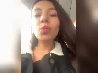 LinaFoxyHot  live sex cam