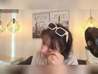 Blueeskyy  live sex cam