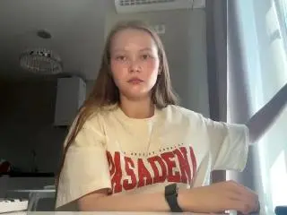 EulaYanek  live sex cam