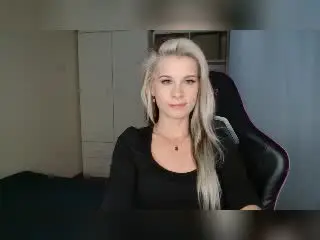 KristineLovely  live sex cam