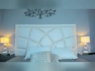 NicolleSweetty  live sex cam