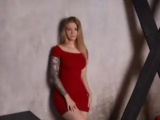 SirenaHardmann  live sex cam