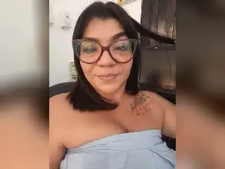 ValeryPierce  live sex cam