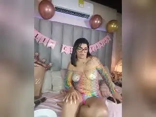 ValeryPierce  live sex cam