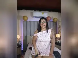 ValeryPierce  live sex cam