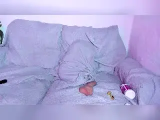 MauiMoor  live sex cam