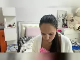 LouanSchrader  live sex cam