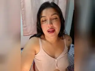 LauraRichis  live sex cam