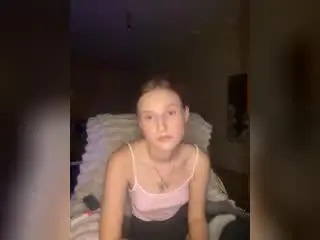 JuliannaMoor  live sex cam