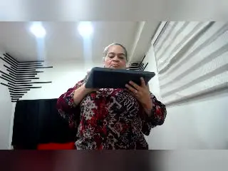 QueenMatturex  live sex cam