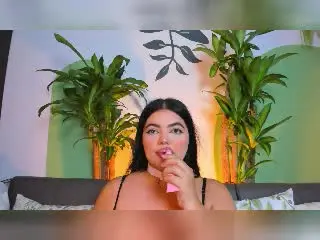 LaraJames  live sex cam