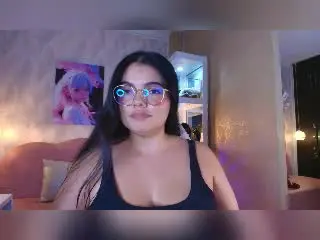 LaraJames  live sex cam