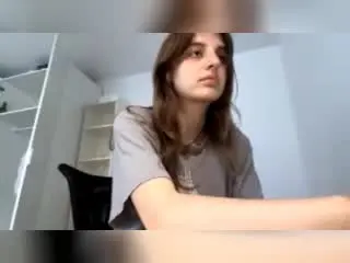 KarieMestler  live sex cam