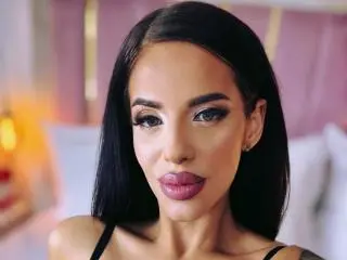 LuxuryAnne  live sex cam