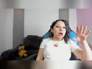 AlessaMora  live sex cam