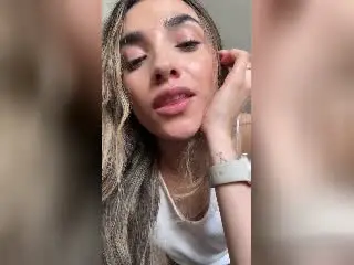 AdharaCooperr  live sex cam