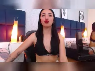 MartinaRey  live sex cam