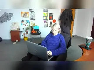 Aurali  live sex cam