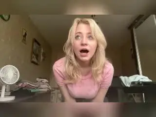 GeorgeneYellow  live sex cam