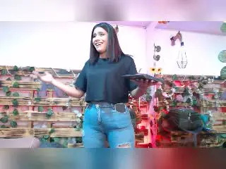LucieMilner  live sex cam