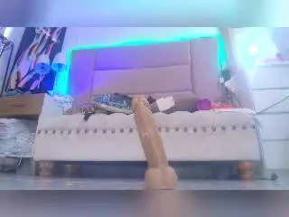 PoisonlLizzy  live sex cam