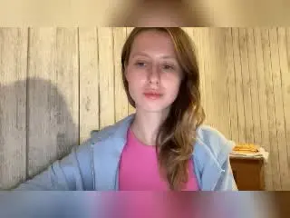 ReannaDreben  live sex cam