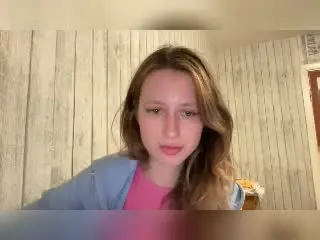 ReannaDreben  live sex cam