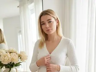 AdrieneDegennaro  live sex cam